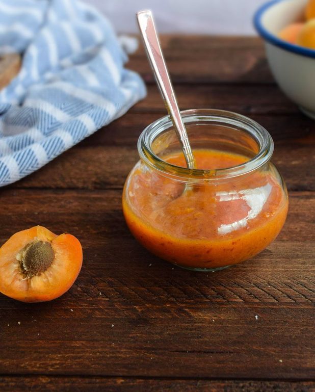 Compote d'abricots Thermomix pour 4 personnes Recettes Elle à Table