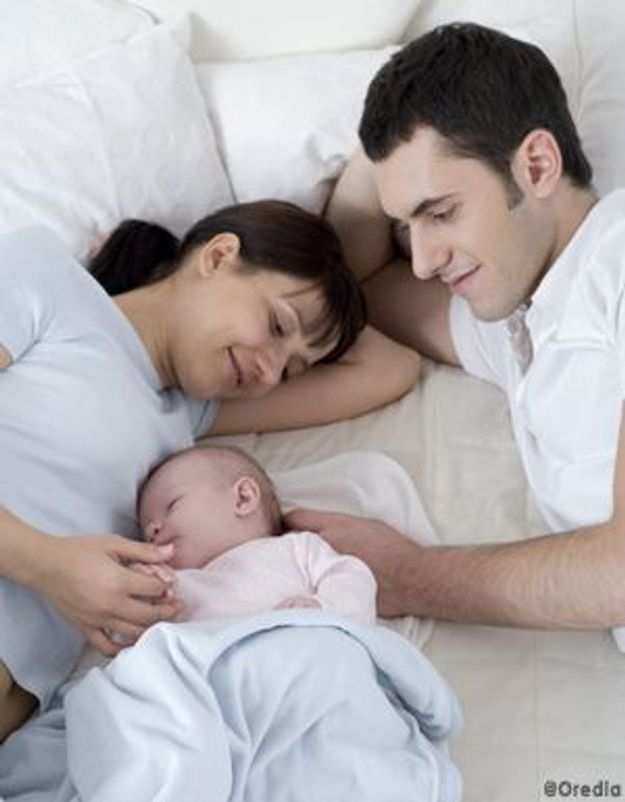 pourquoi bebe aime dormir sur le ventre