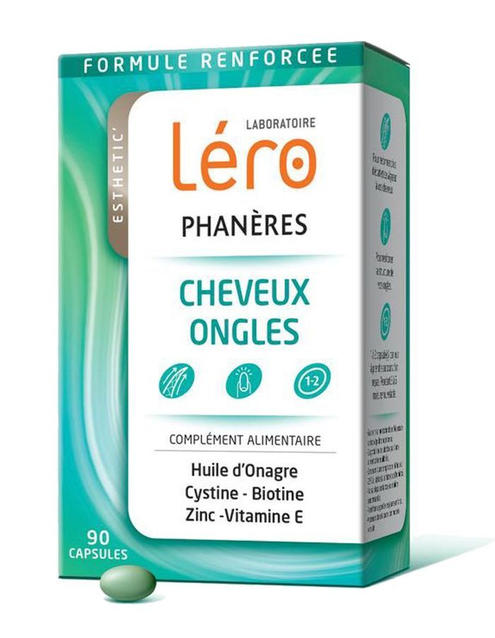 Mûr avec les taches de rousseur du porno