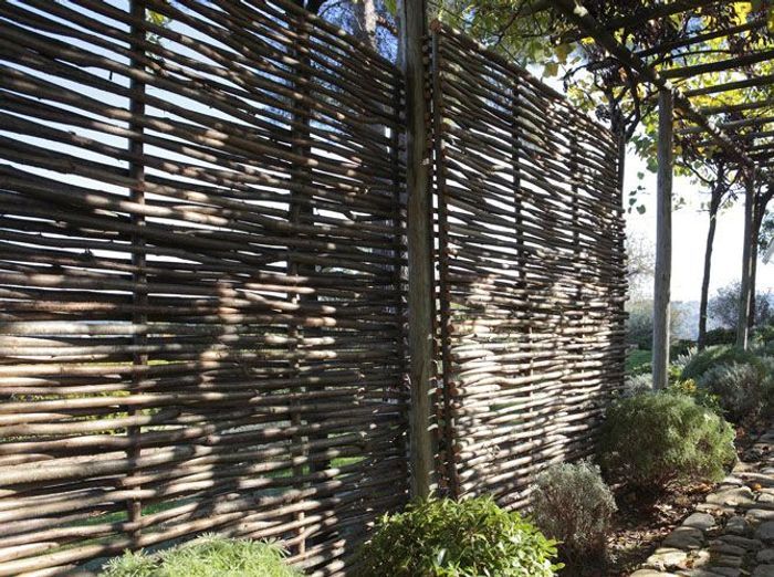 Idée jardin : une clôture pour s'isoler elle décoration Clôture Contemporaine idées