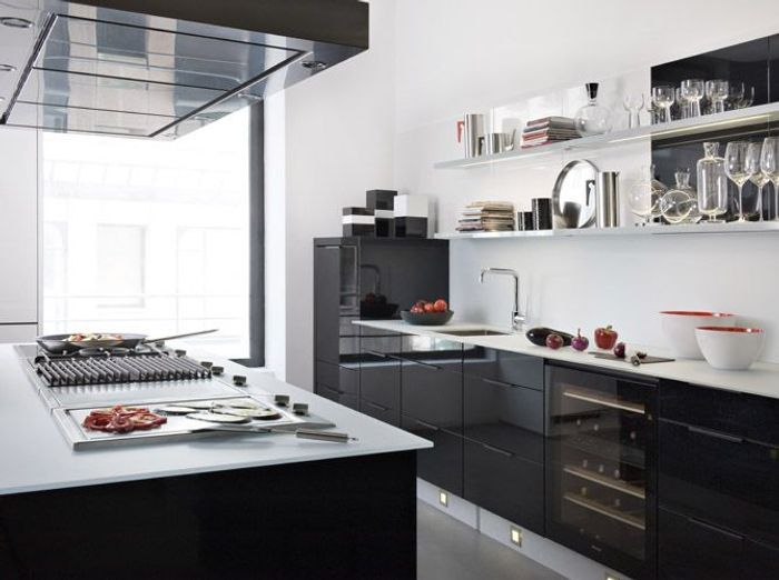 Noir et blanc habillent la cuisine ! elle décoration Noir sol décor