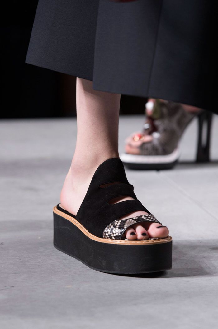 chaussure femme fendi